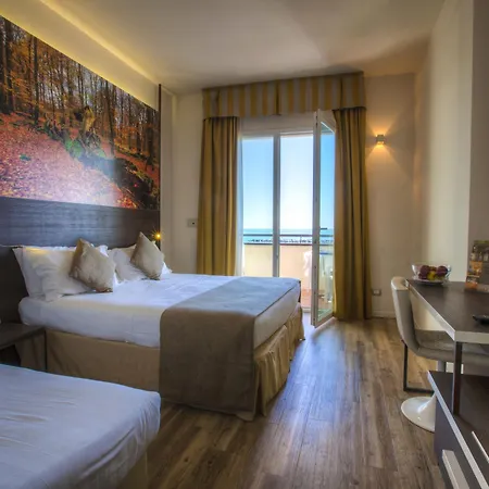Hotel Life 4*