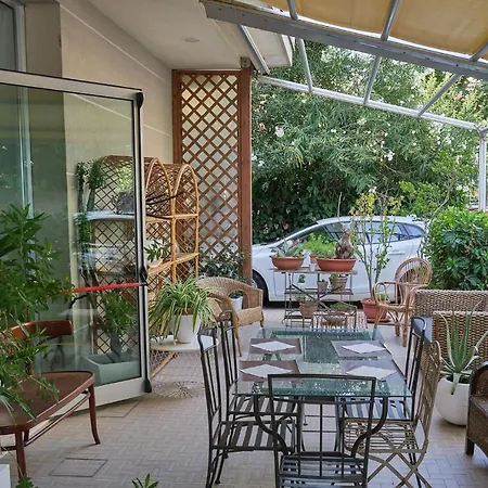 Spring Hotel 3*