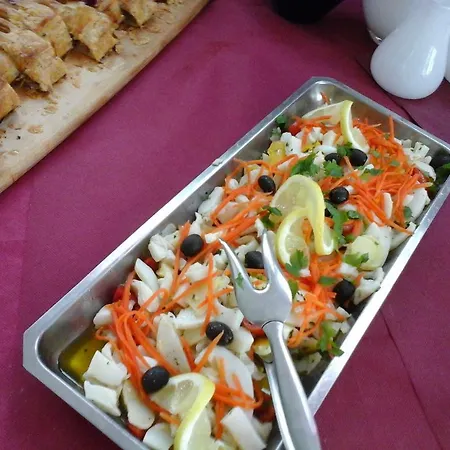 Lavinia Hotel 2*