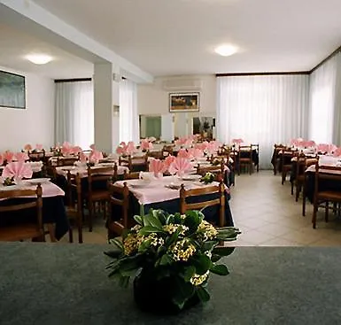Trinidad Hotell Rimini