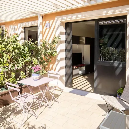 Romantico Open Space A 3min Dalla - Homeunity Apartamento Rimini
