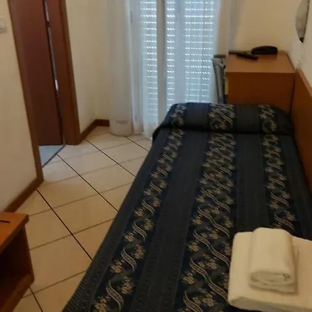 Jana Hotel 3*