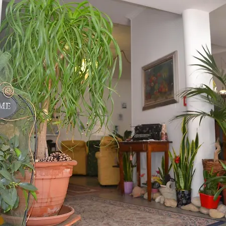 Alfredo's Hotel 3*