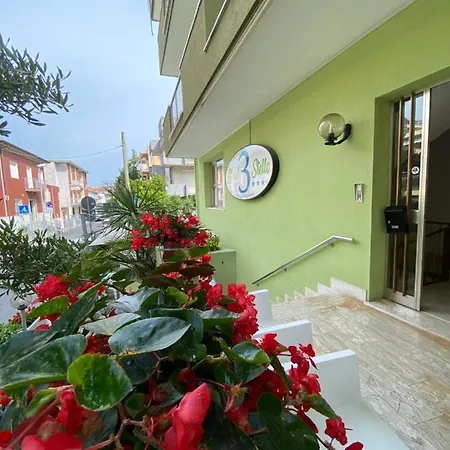 Tre Stelle Hotel 3*