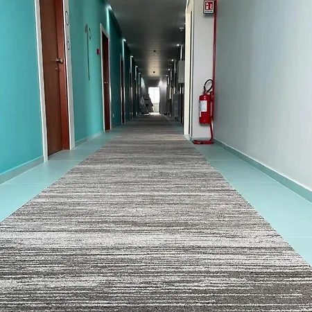 몽마르트 호텔 3*