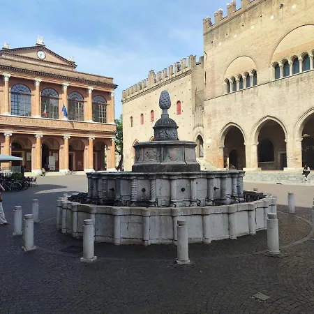 In Piazza Cavour Centro Storico Appartamento *