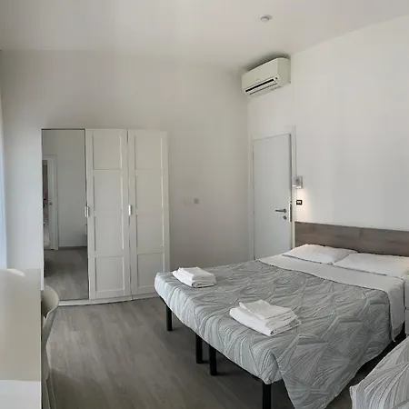 Laika Hotel 2*