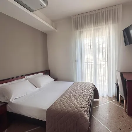 Lime Hotel 3*