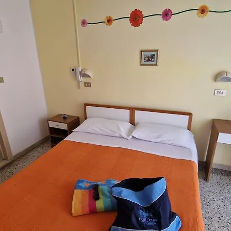 Clara Hotel