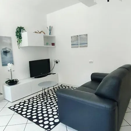 Apartment Casa Lety Con Giardino, Aria Condizionata E Wifi *