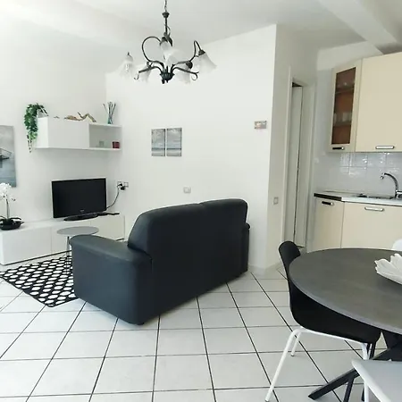 Apartment Casa Lety Con Giardino, Aria Condizionata E Wifi