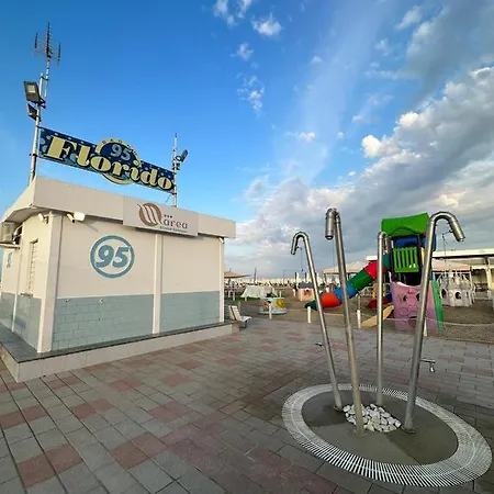 Neyra Beach Отель 3*