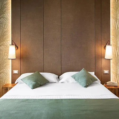 Hotel Life 4*