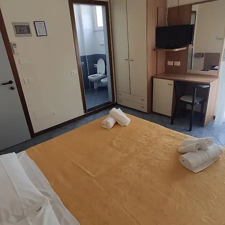 Hotel Corona Ξενοδοχείο Ρίμινι