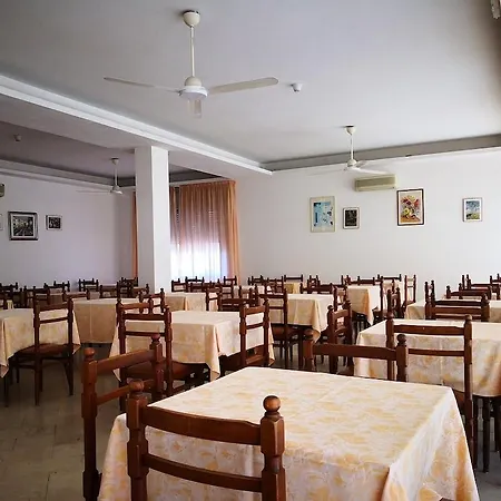 Gemma Hotel 2*