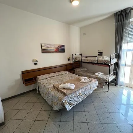 Liston Hotel 3*