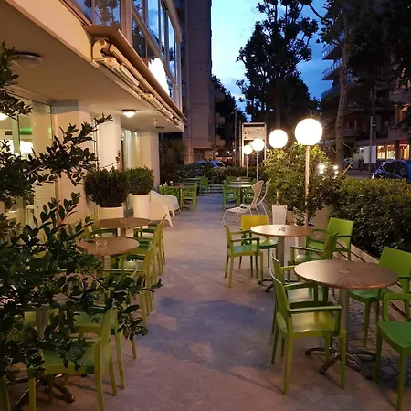 Hotel Konrad Marebello