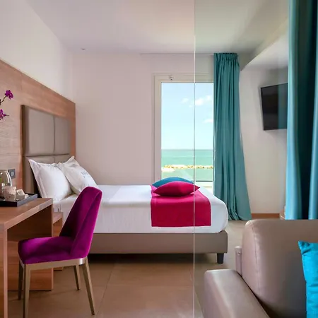 & Me Hotel Rimini