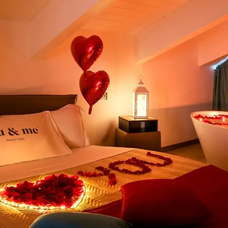 & Me Hotel 3*