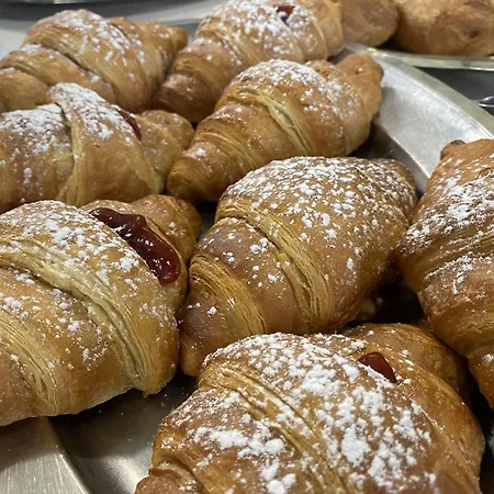 فندق مبيت وإفطار Nanni Garni
