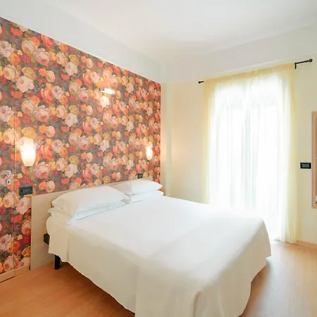 Marina Wellness Hotel