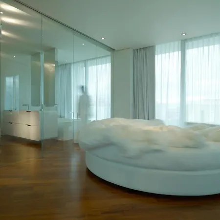 Hotel I-suite 5*