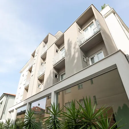 Hotel Cenisio 3*