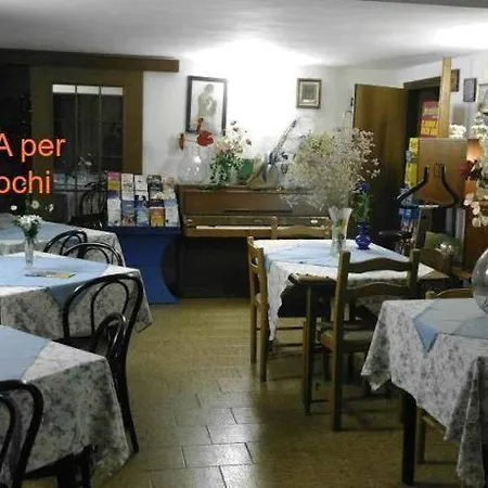 Отель Del Prato Cucina Romagnola E Possibilita Pacchetto 2*