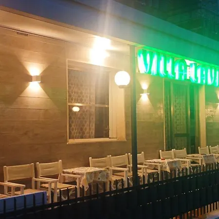 Lavinia Hotel