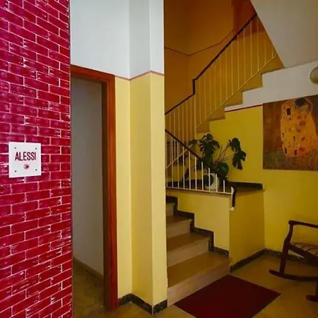 Hotel Alessi** 2*