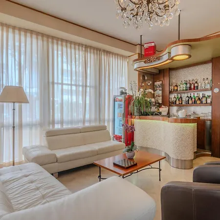 Hotel Mia 3*