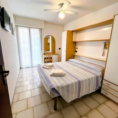 Hotel Denny