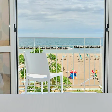 Hotel Acquario 3*