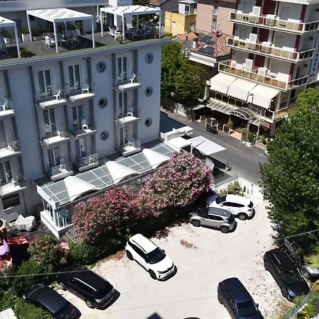 Hotel Felix 3*