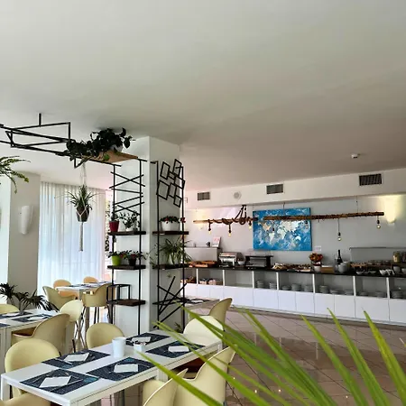 Apogeo - Breakfast Experience Rimini