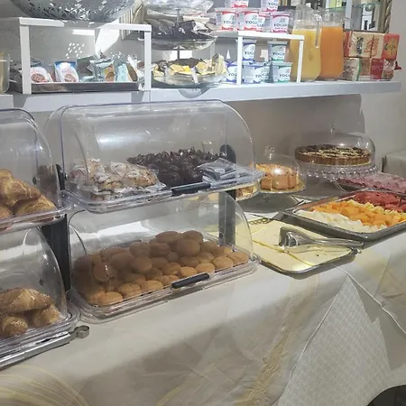 厄雷亚勒酒店 2*