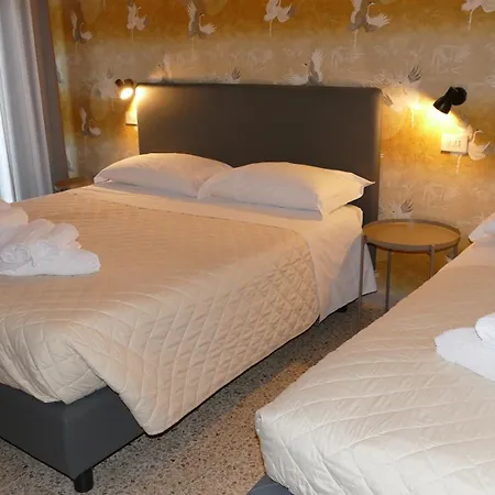 Hotel Spring