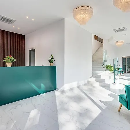 Anversa - Adults Only 16