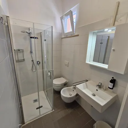 Colivingone-mora Penzion Rimini