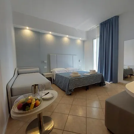 Caravel Hotel 3*