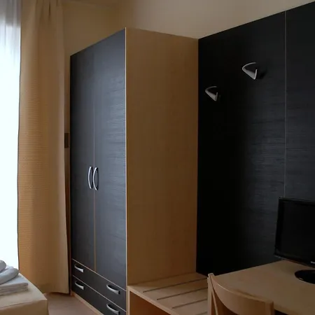 Arno Hotel 3*