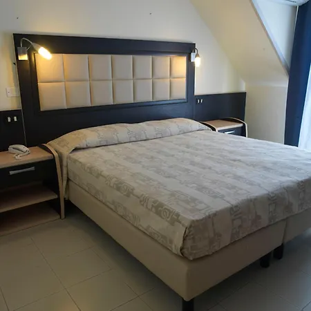 Hotel Arno 3*