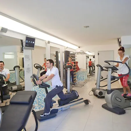 Hotel Leoni 3*