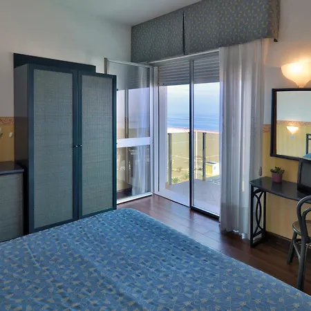 Regina Fronte Mare 3* Rimini