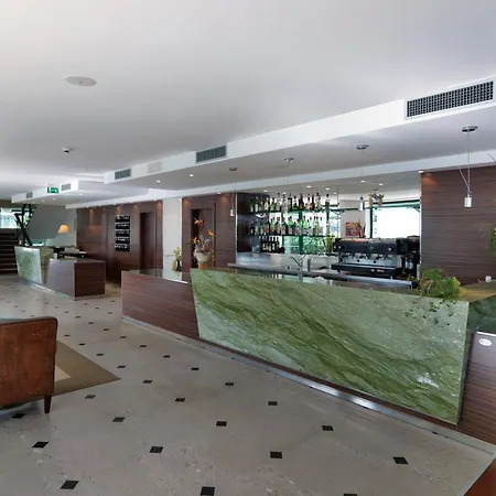 Hotel Regina Fronte Mare 3*