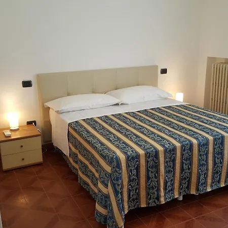 3 Con Vista Sul Mare E Parcheggio * Римини