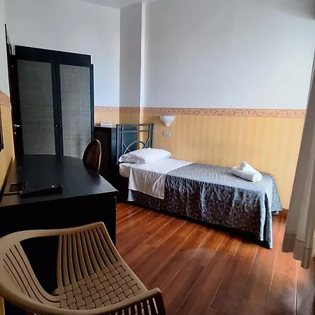 Regina Fronte Mare Hotel 3*