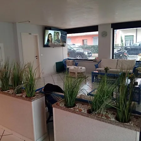Anny Hotel