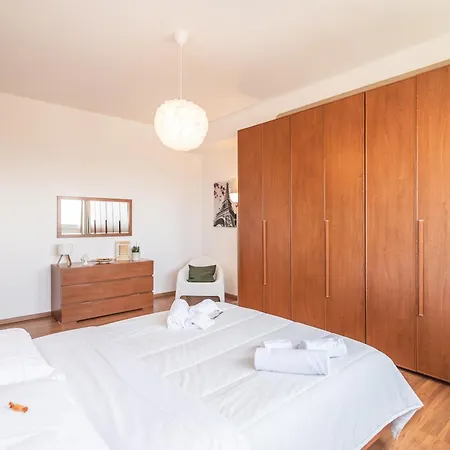 Attico Vista Mare Con Terrazza Privata Centro Apartmán
