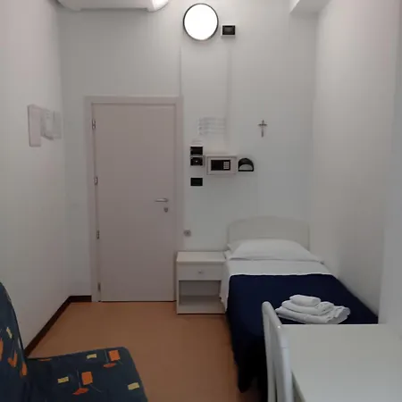 Otel Mira